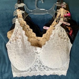 Maidenform bras 38D NWT